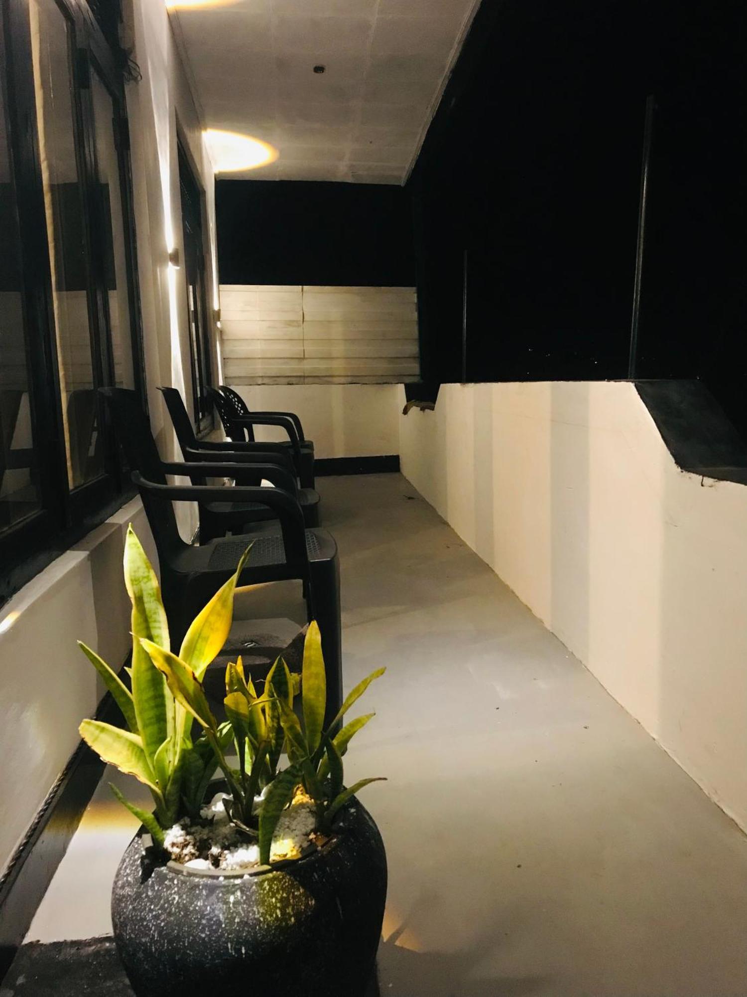 Cloud Nine Villa Kandy Bagian luar foto