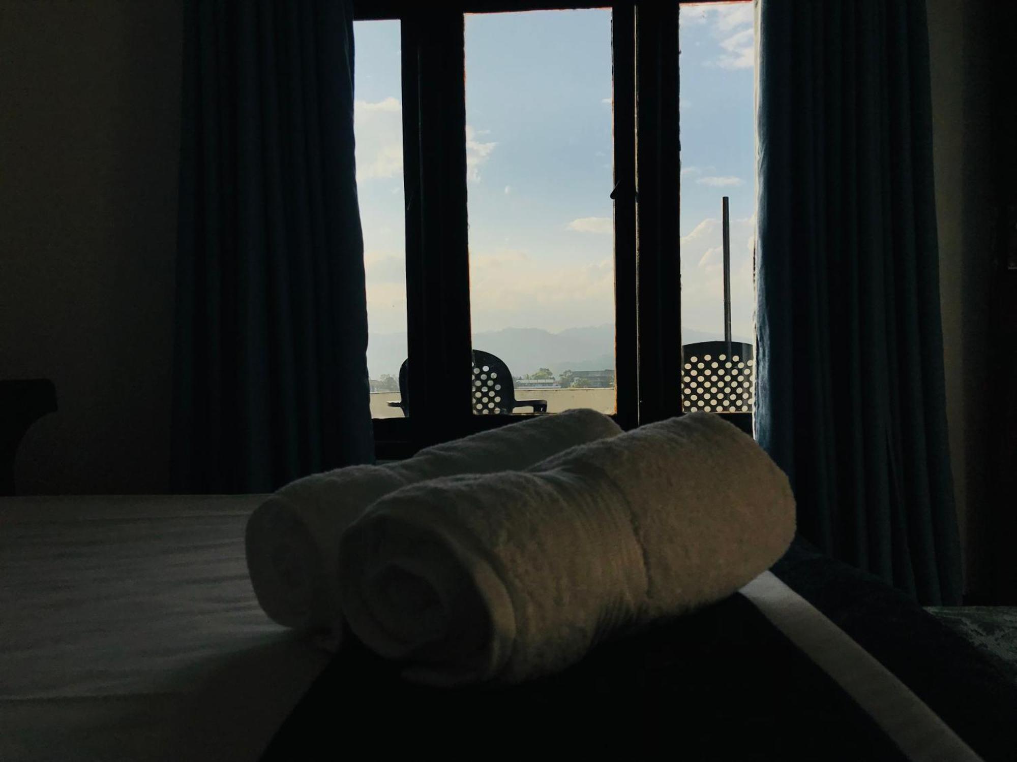 Cloud Nine Villa Kandy Bagian luar foto