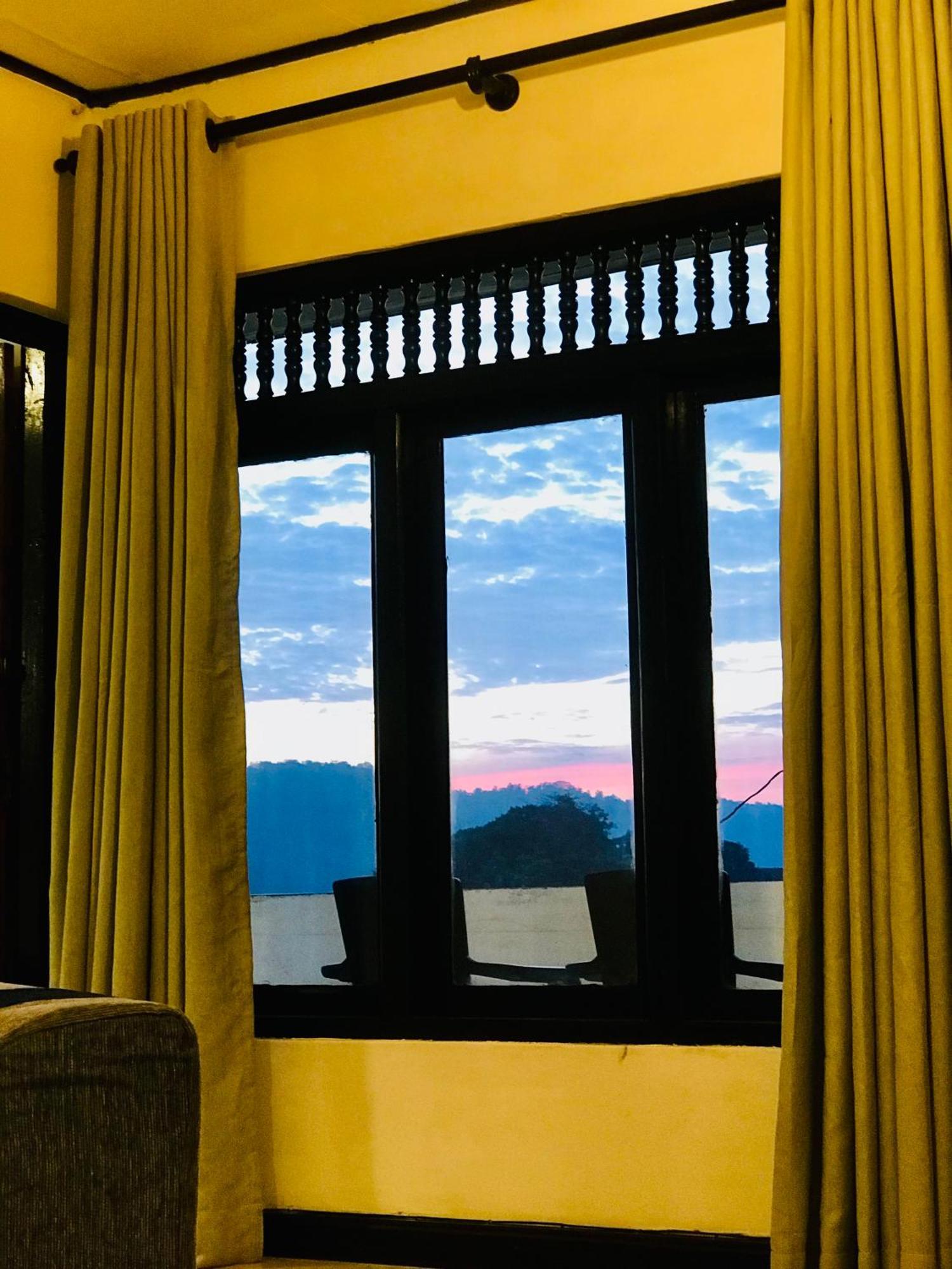 Cloud Nine Villa Kandy Bagian luar foto