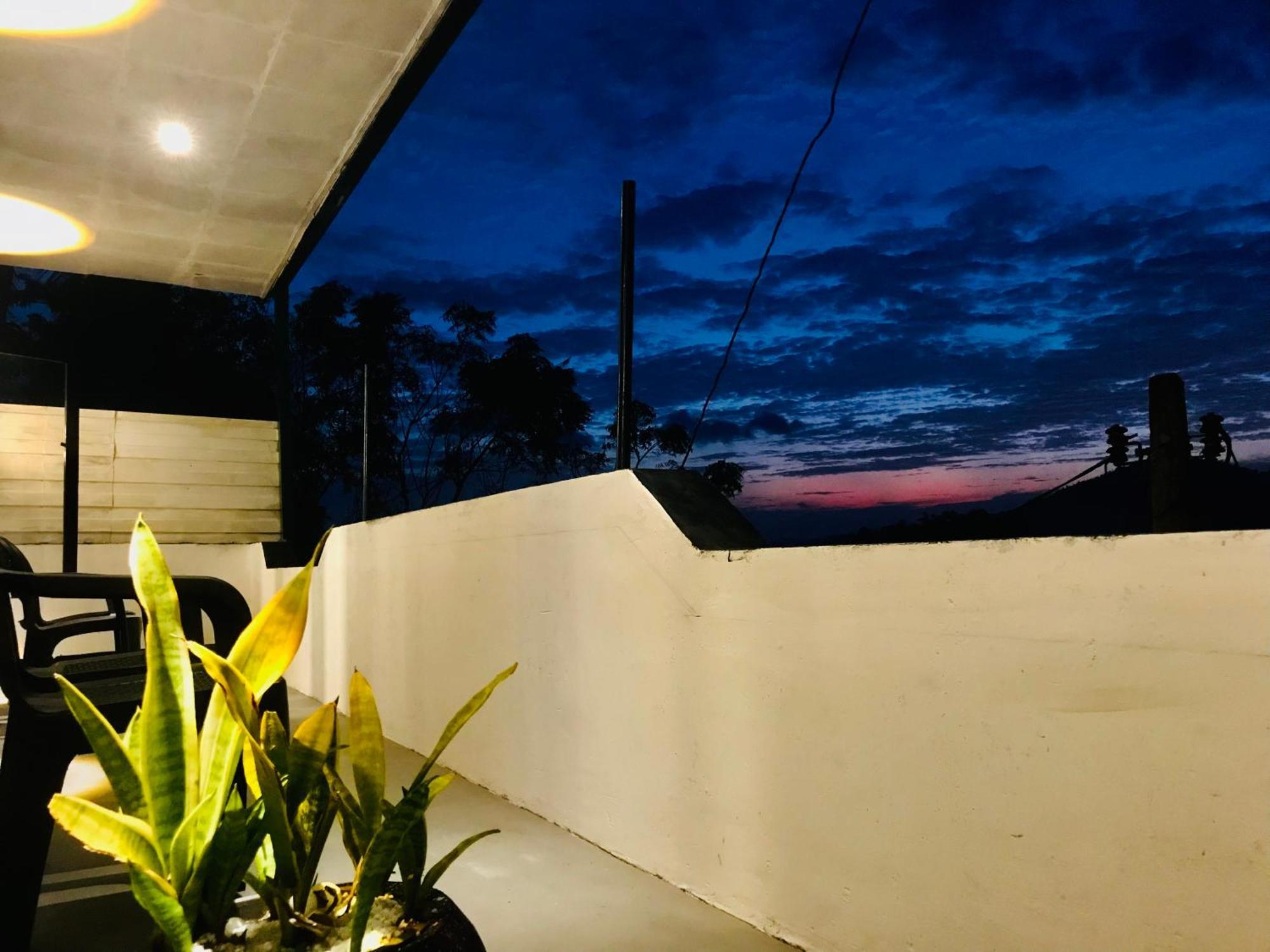 Cloud Nine Villa Kandy Bagian luar foto