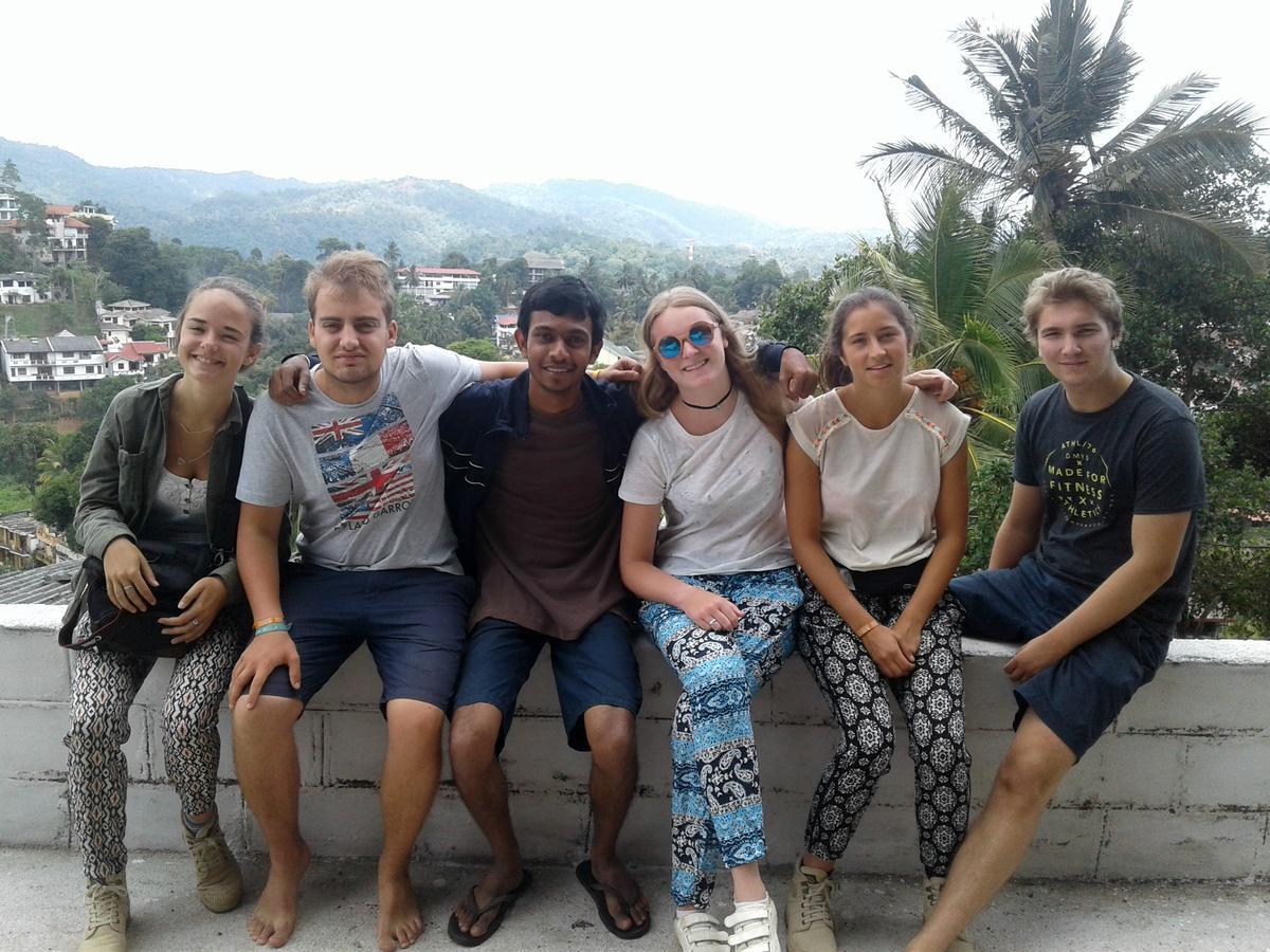 Cloud Nine Villa Kandy Bagian luar foto